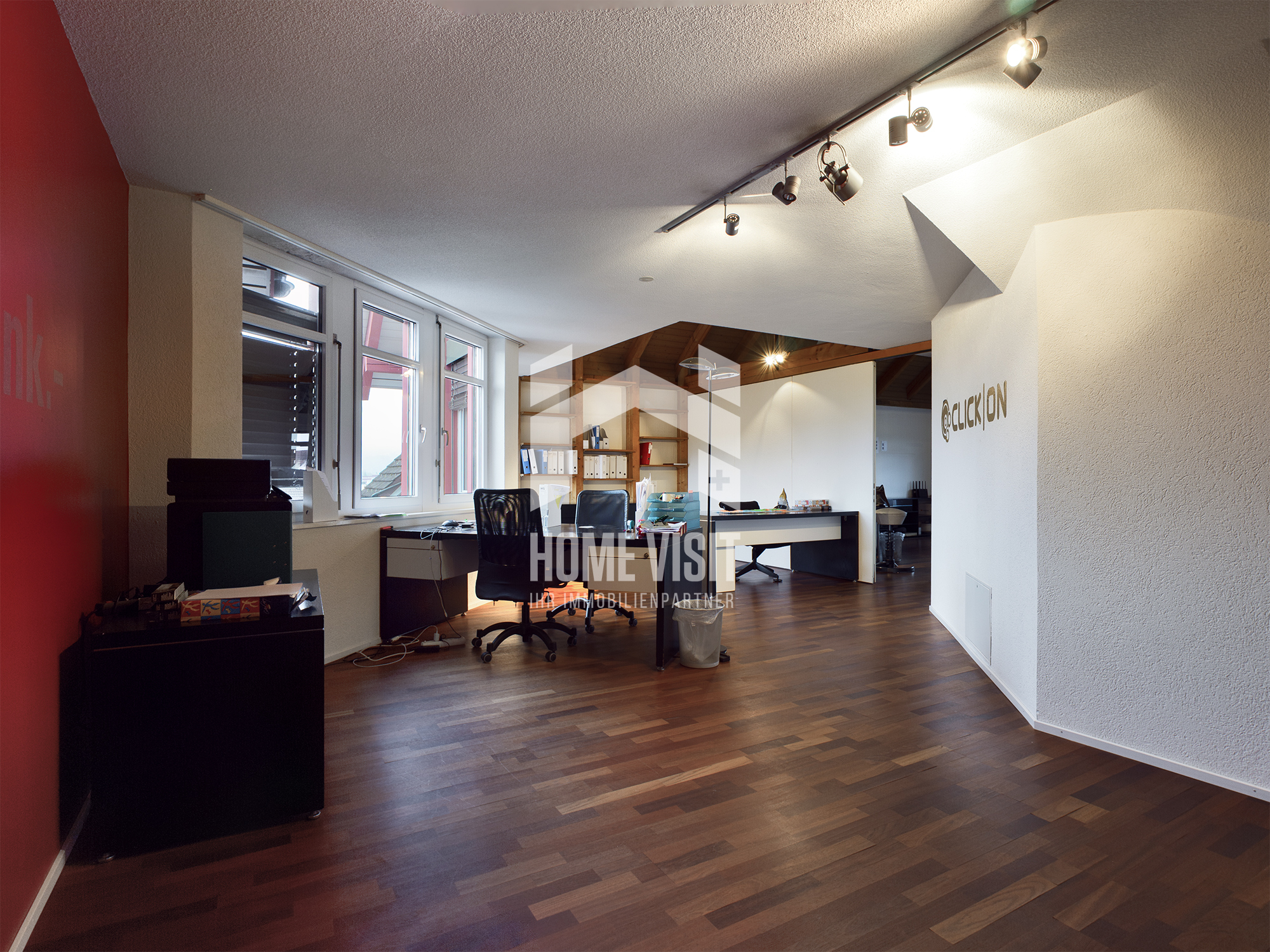Büro- oder Arbeitsraum im Dachgeschoss