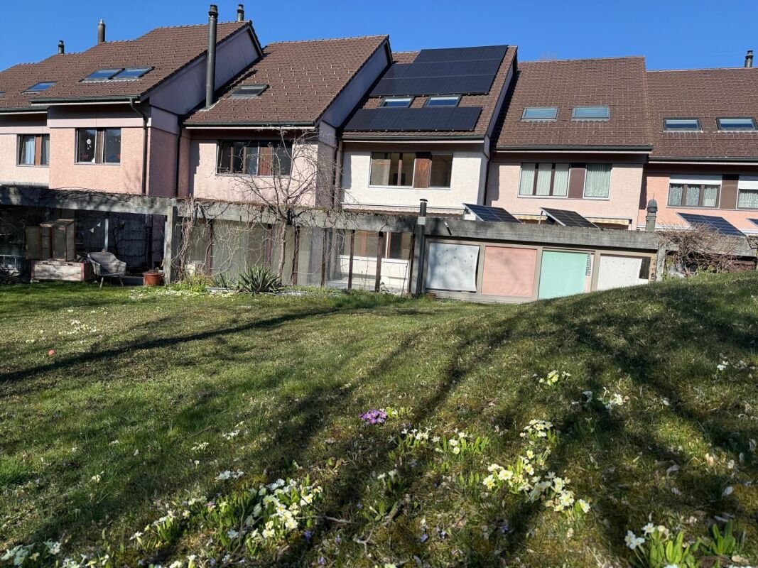 Reihenhaus mit Garten und Solardach