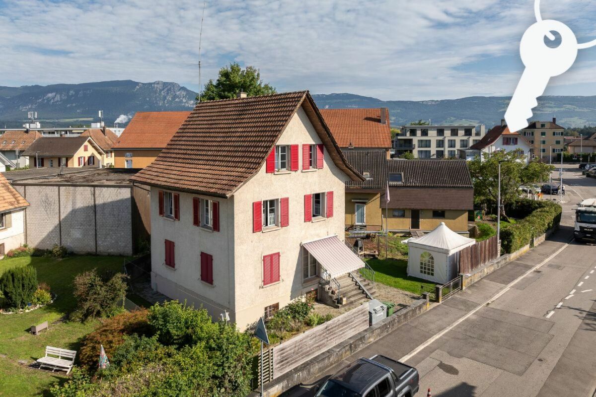 Wohnhaus mit Alpenblick