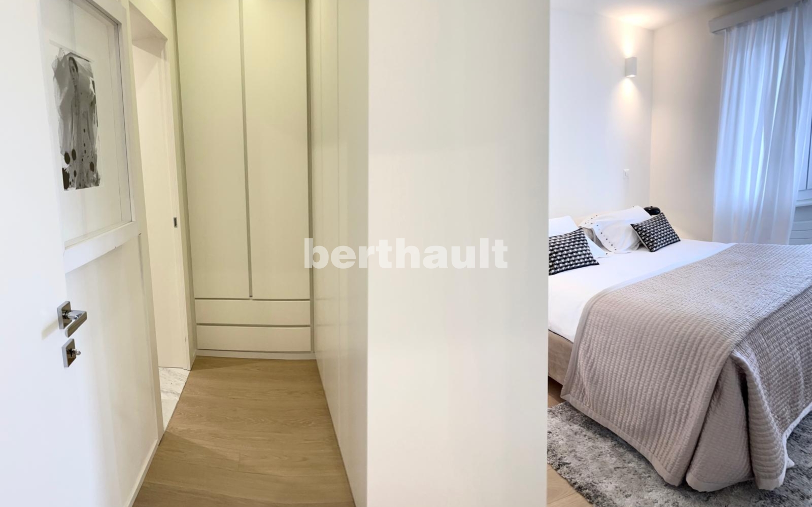 Helles Schlafzimmer mit Ankleidebereich