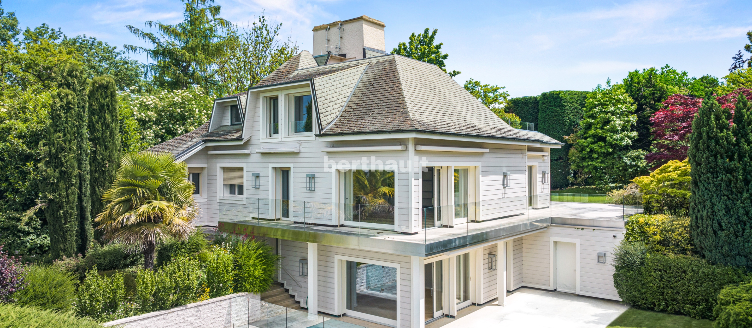 Helles Einfamilienhaus mit Garten
