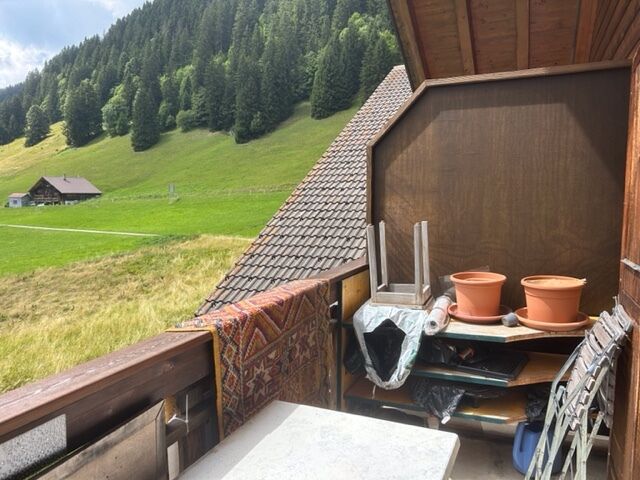Balkon mit Bergblick