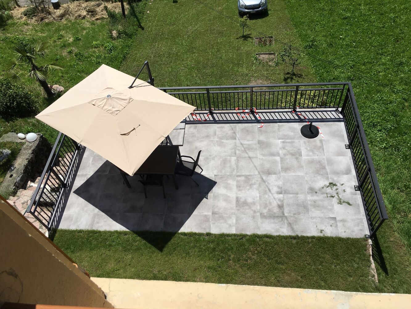 Terrasse mit Gartenblick