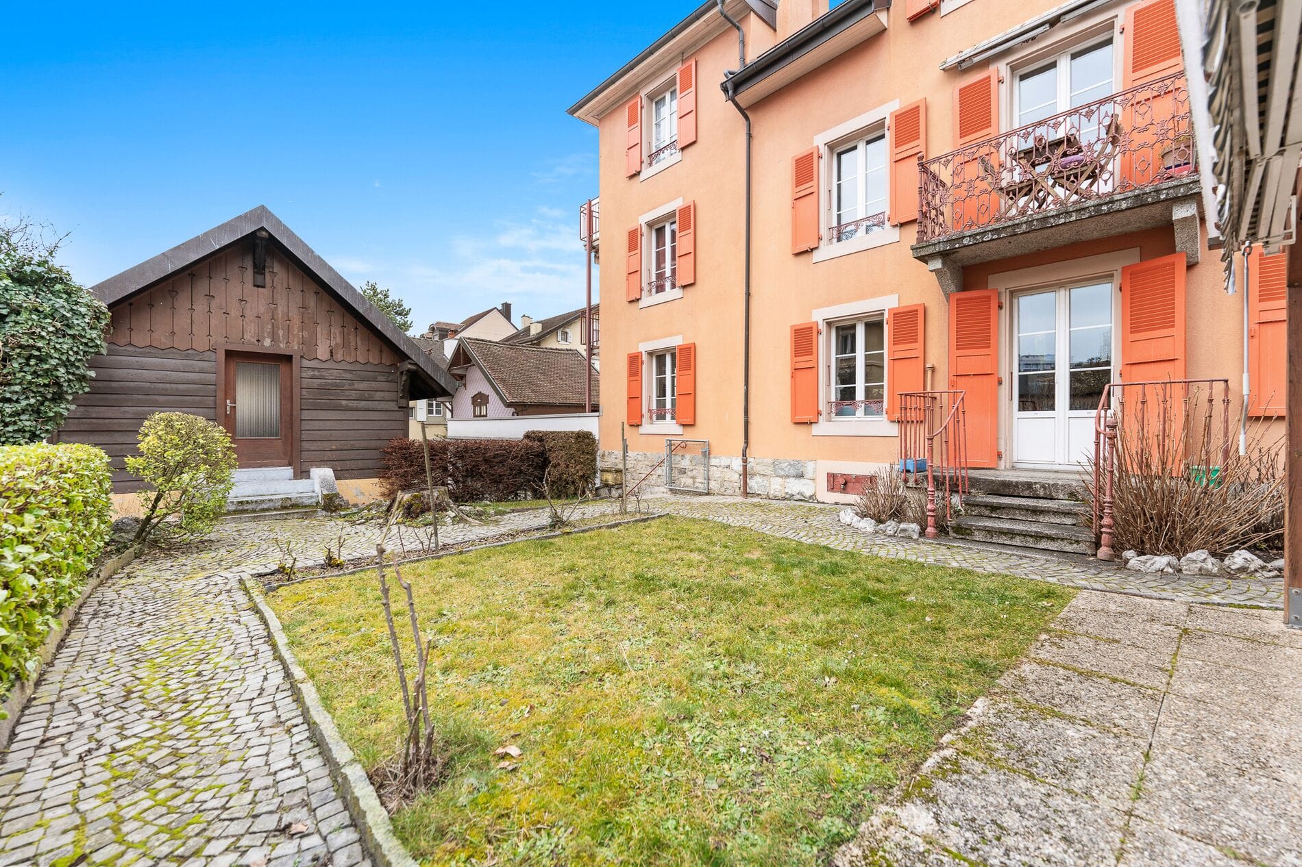 Historisches Wohnhaus mit Innenhof und Garten