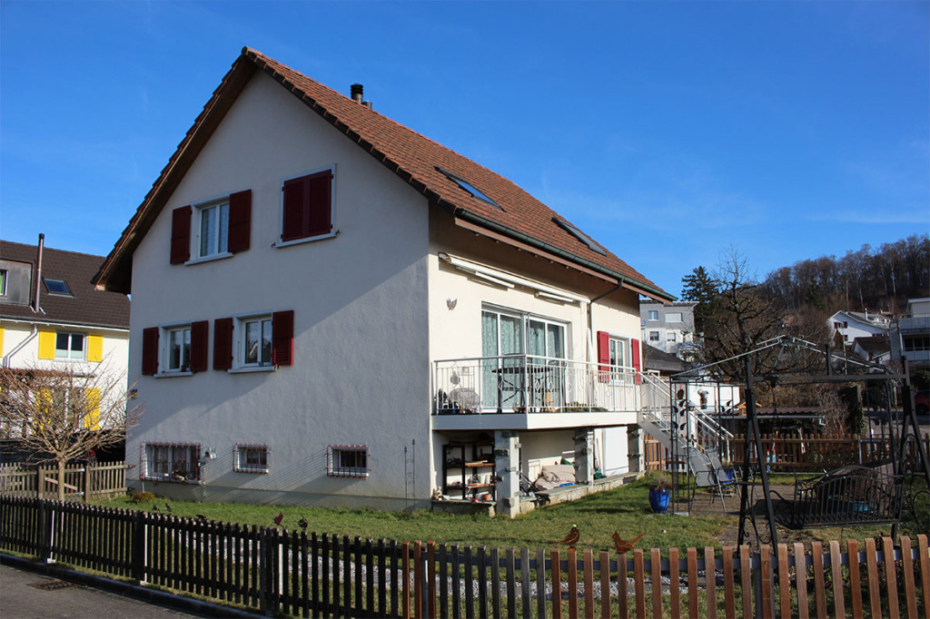 Einfamilienhaus mit Garten und Balkon