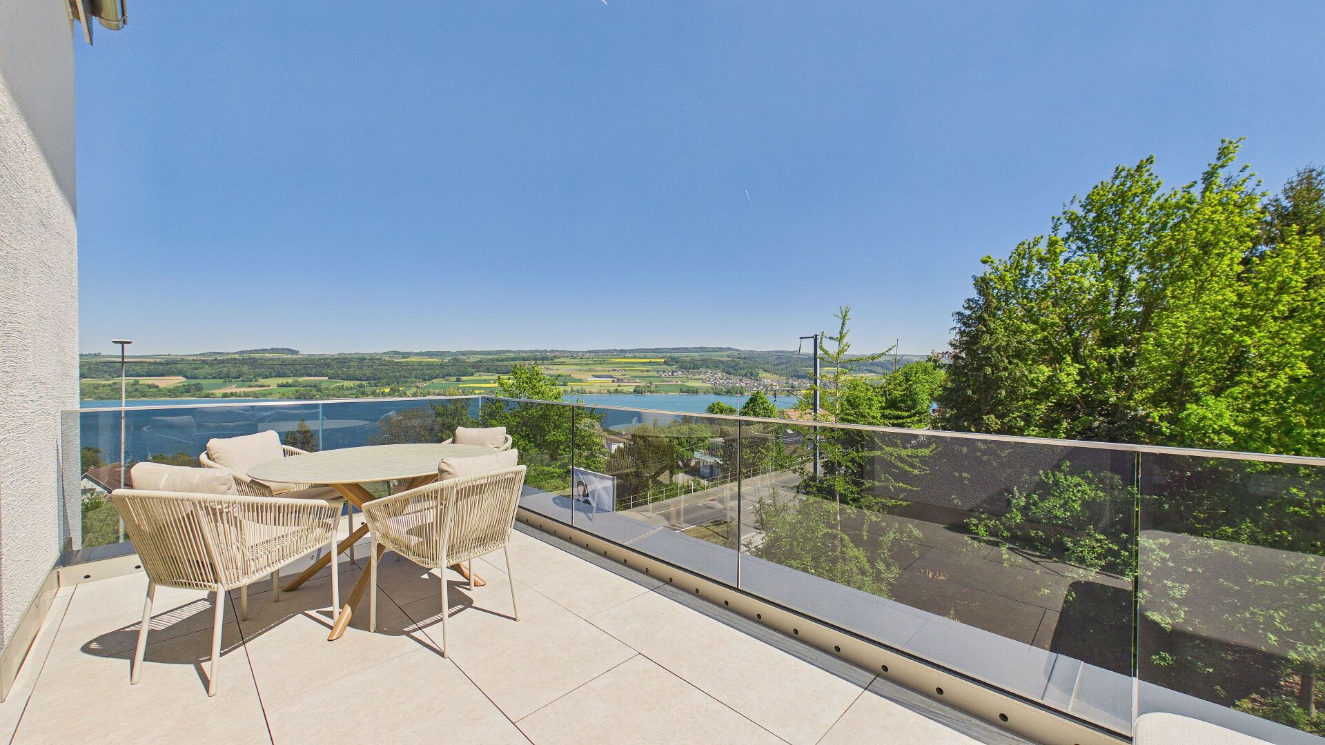 Terrasse mit Panoramablick