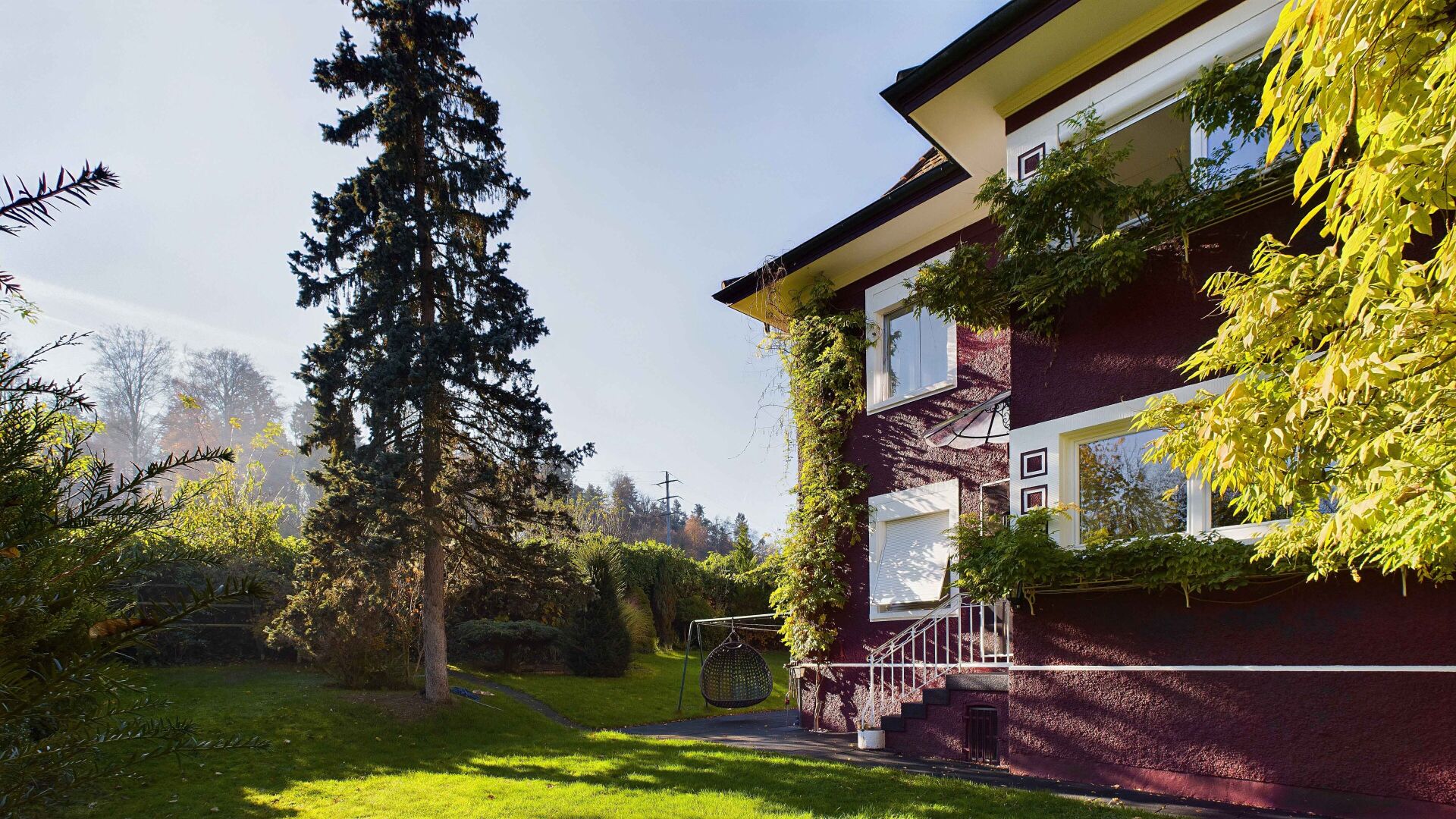 Gartenansicht eines Hauses