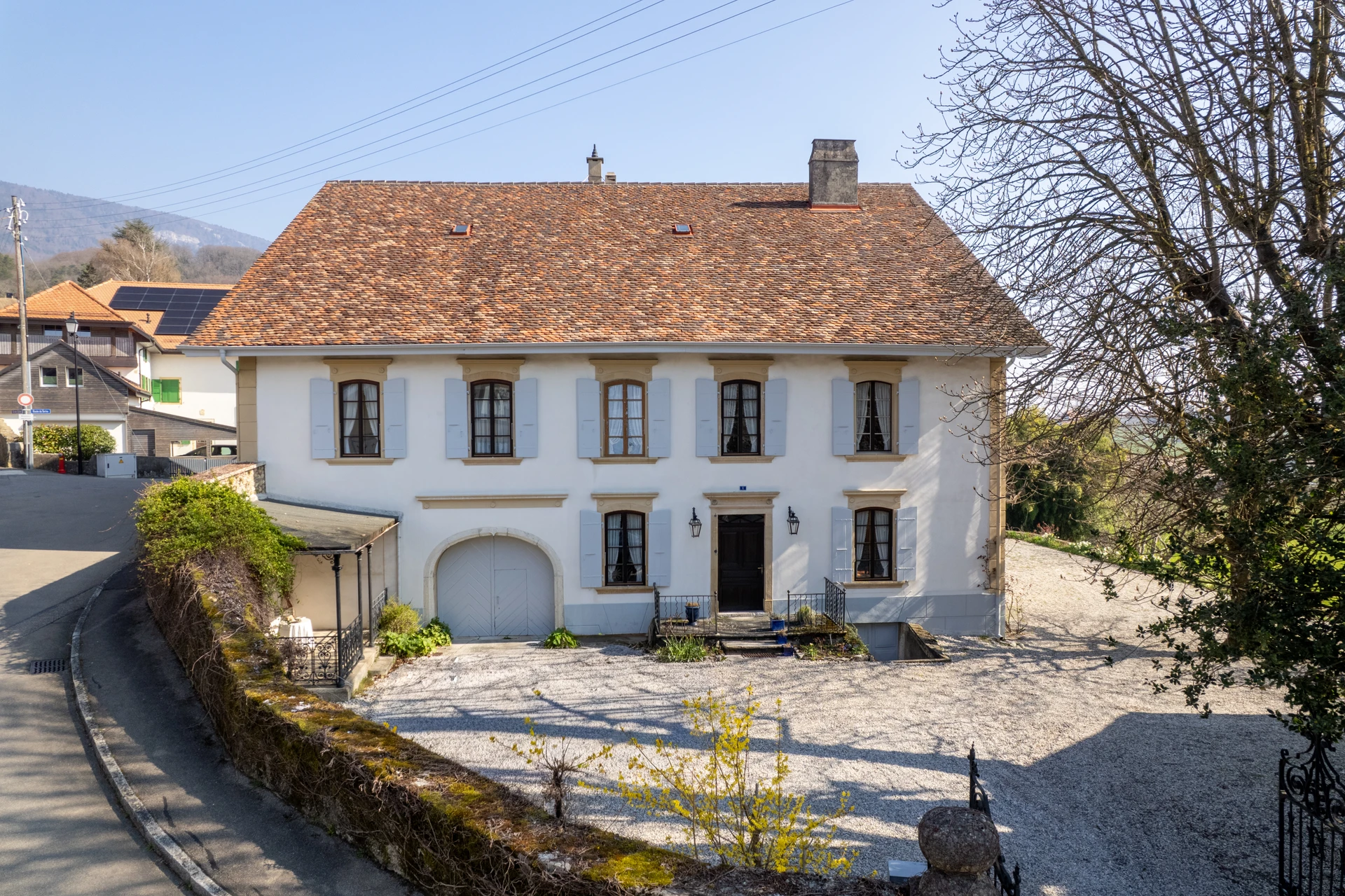 Historisches Wohnhaus mit Satteldach