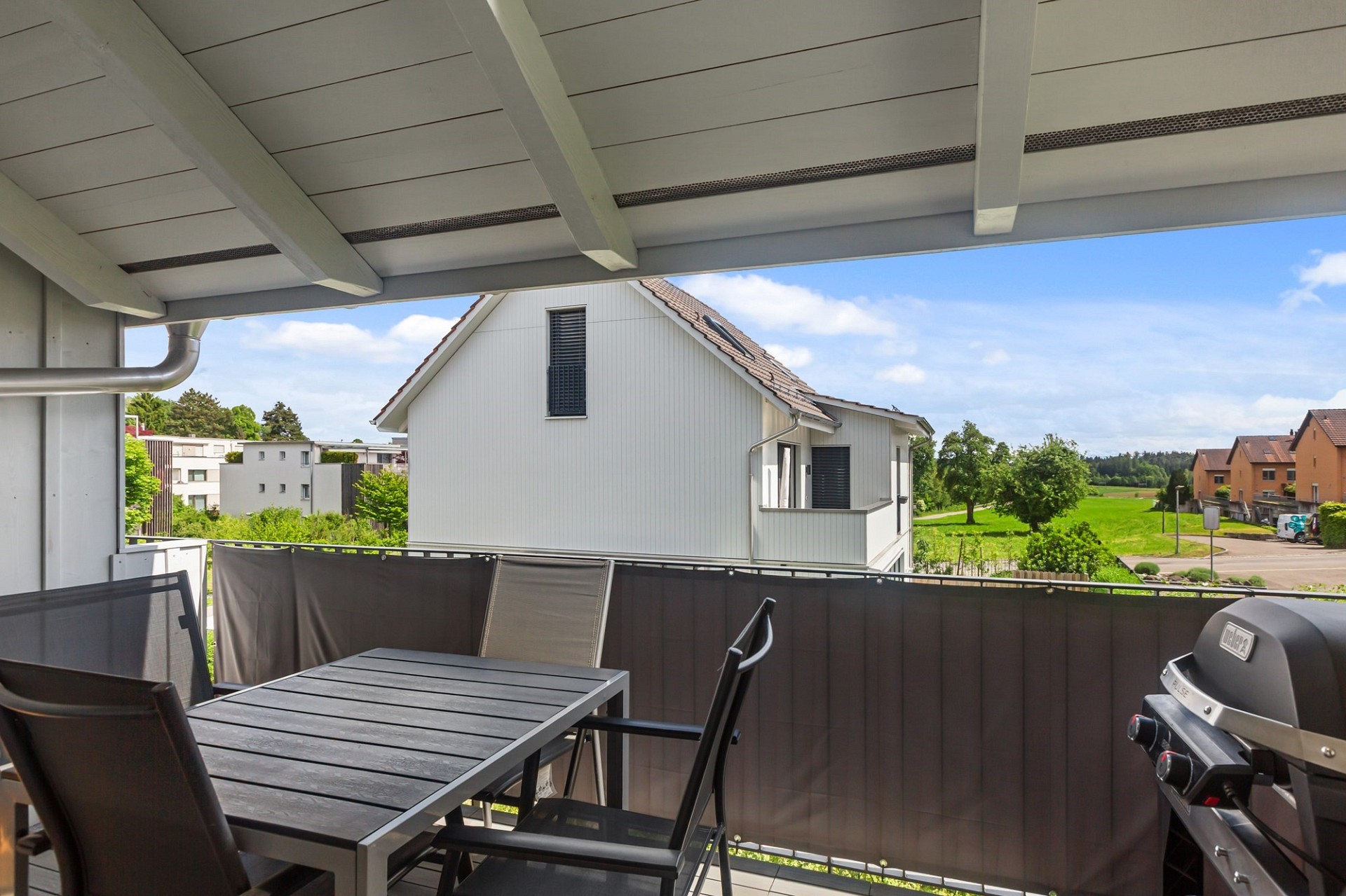 Balkon mit Blick ins Grüne