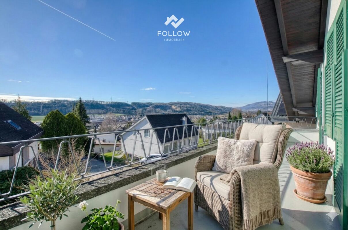 Balkon mit Bergblick