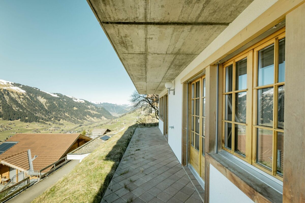 Balkon mit Bergblick