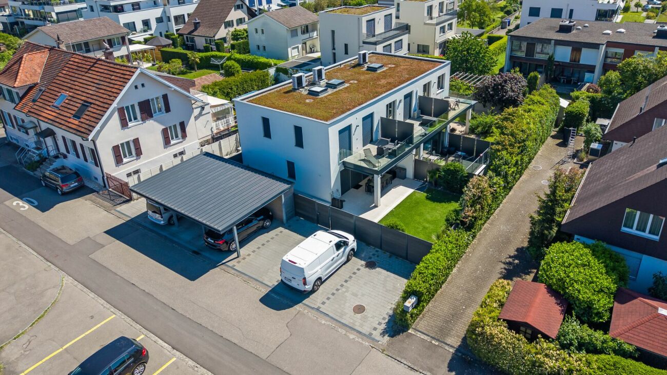 Moderne Wohnhäuser aus der Luft