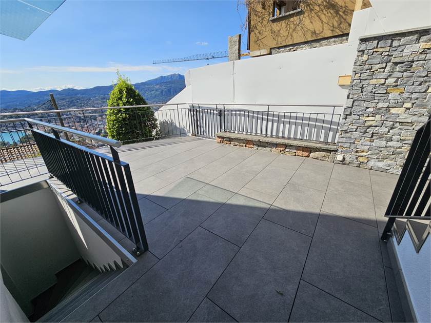Terrasse mit Bergblick