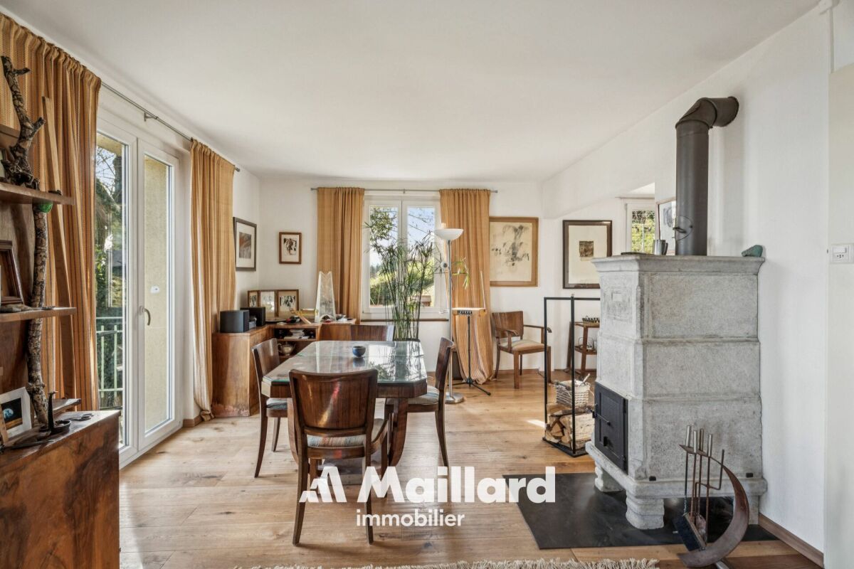 Esszimmer mit Kaminofen