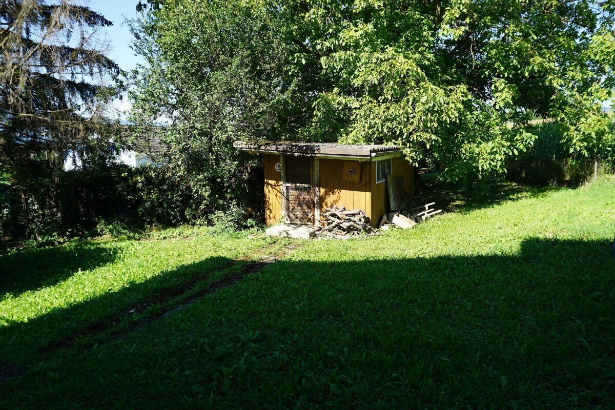 Gartenhütte im Grünen