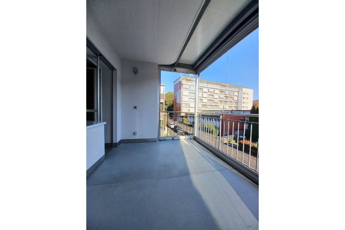 Verglaster Balkon mit Weitblick