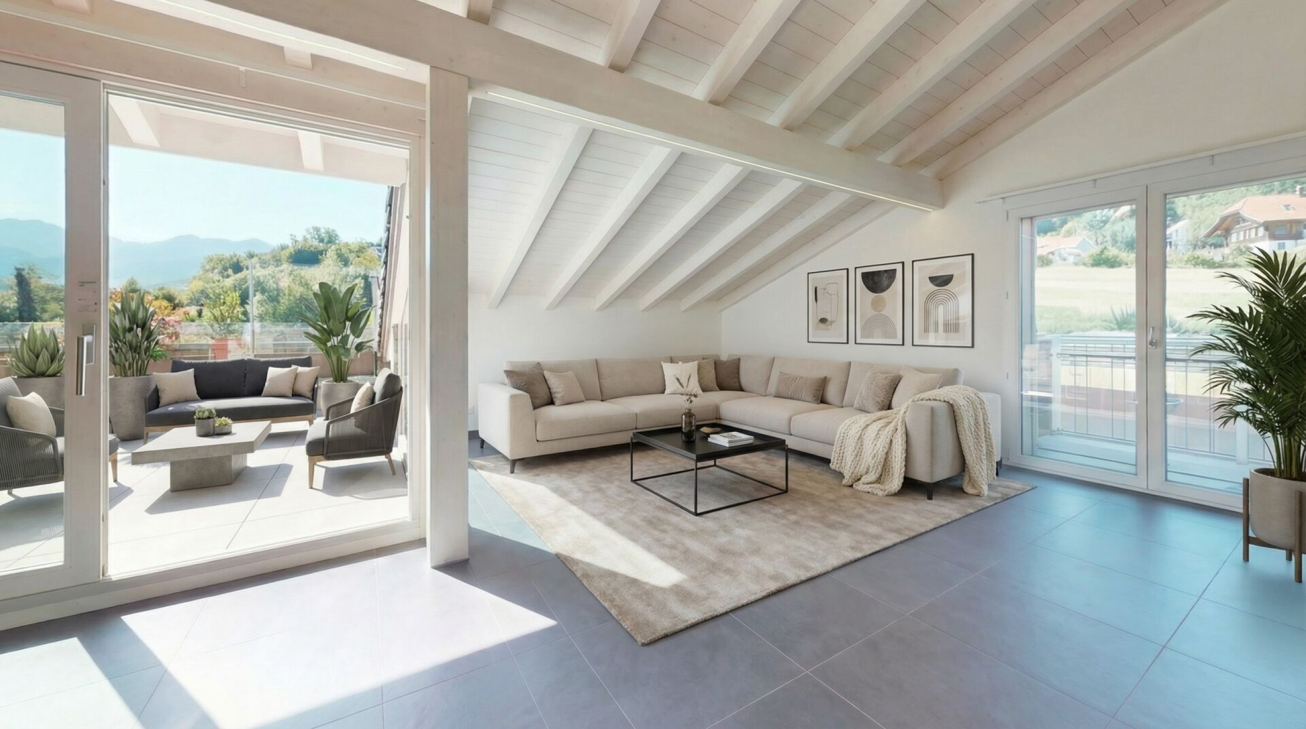 Helles Wohnzimmer mit Terrasse und Bergblick