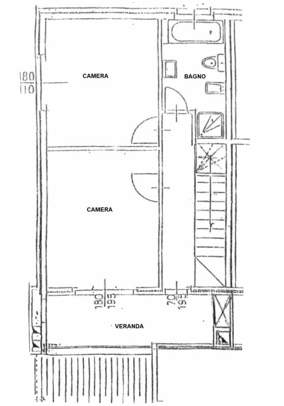Grundriss mit zwei Zimmern, Bad und Veranda