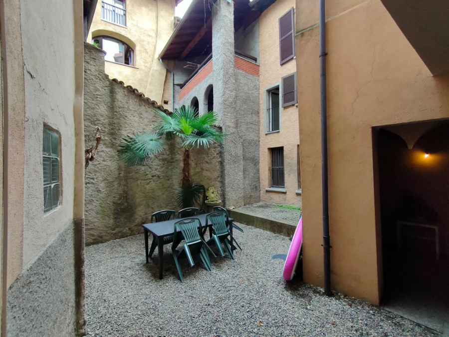 Innenhof mit Sitzgruppe