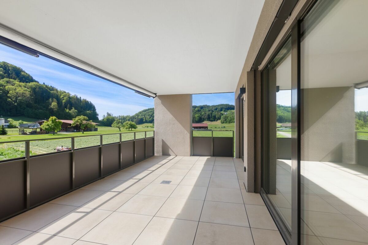 Überdachte Terrasse mit Bergblick