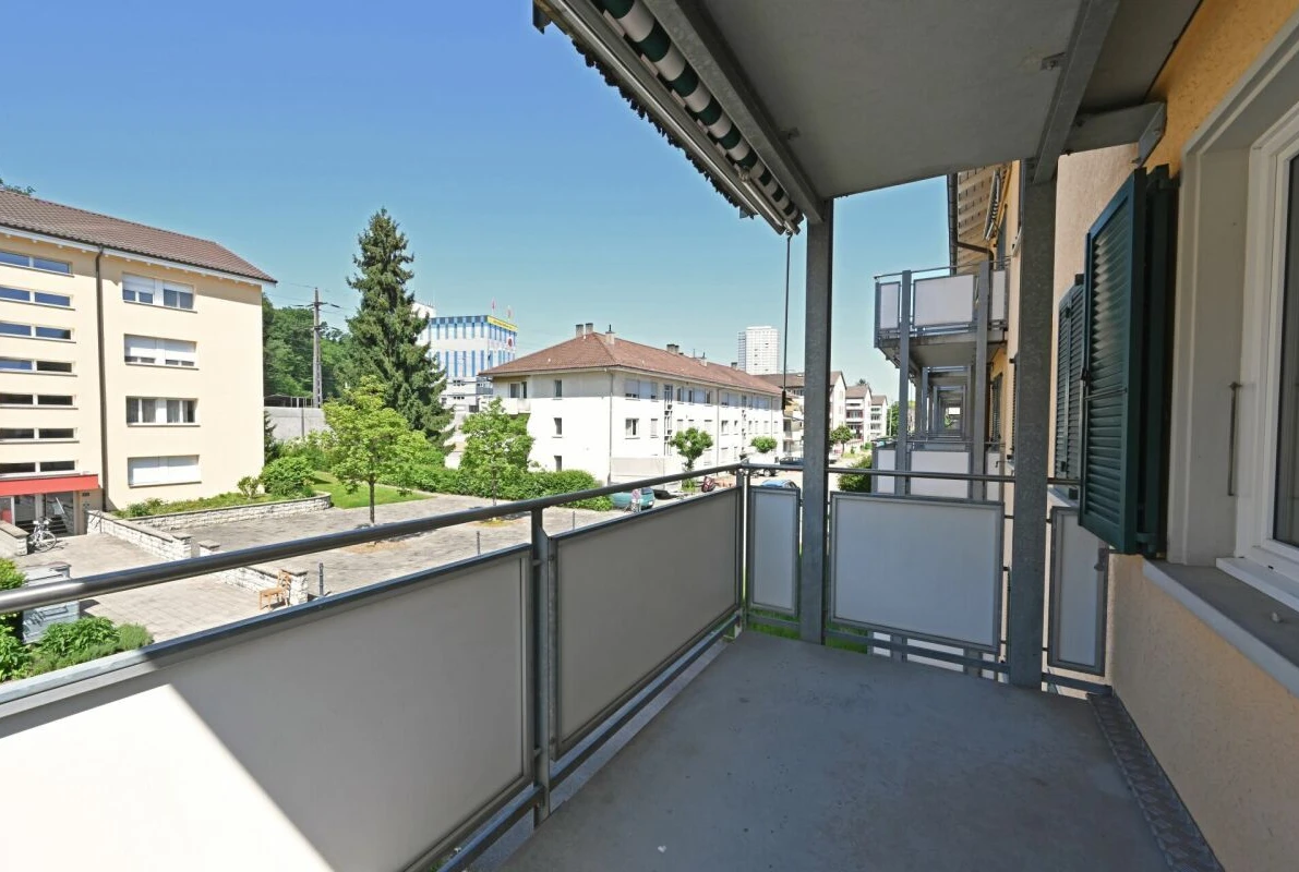 Balkon mit Stadtblick