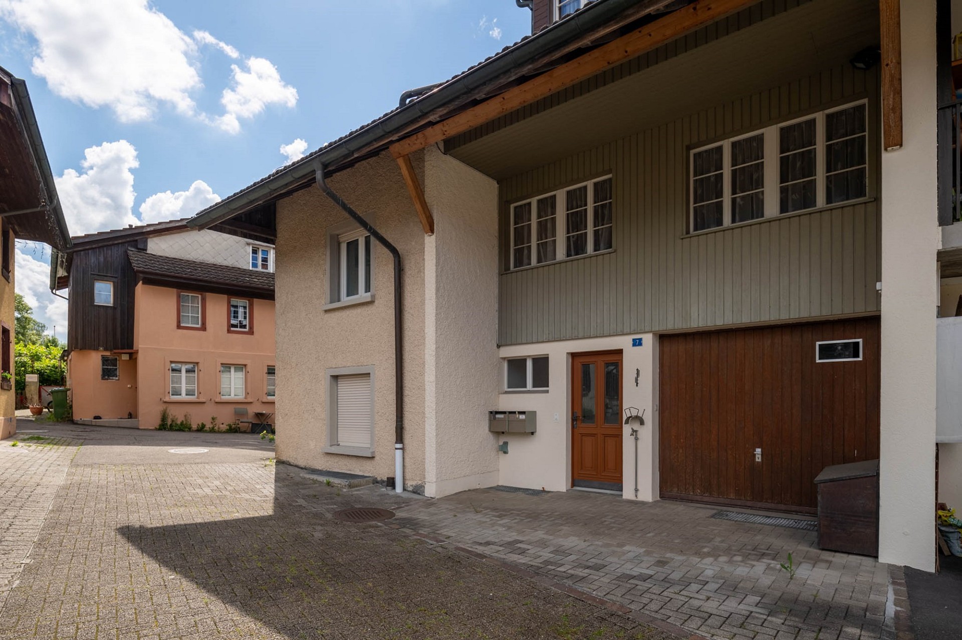 Innenhof mit Wohnhäusern