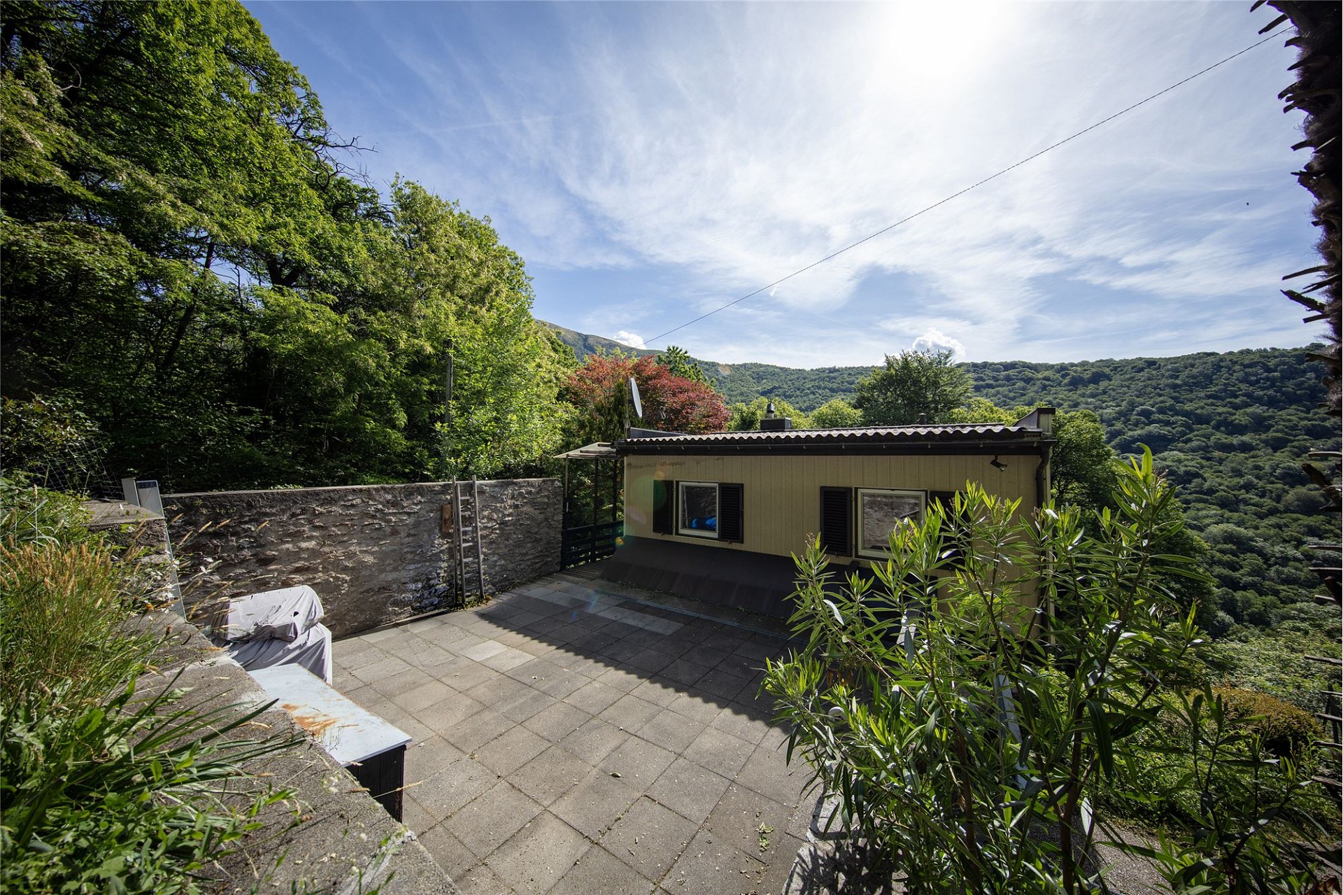 Terrasse mit Bergblick
