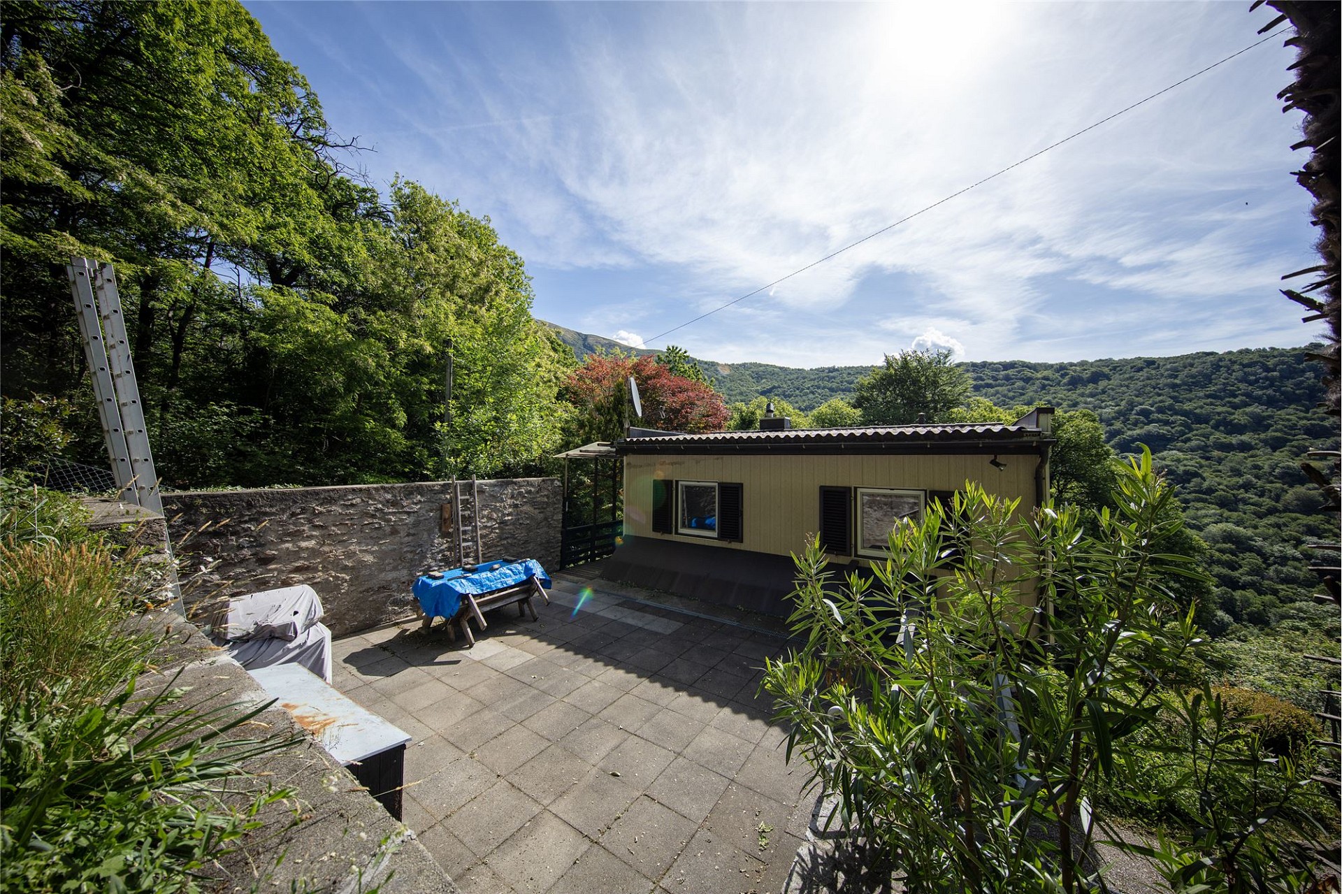 Terrasse mit Bergblick