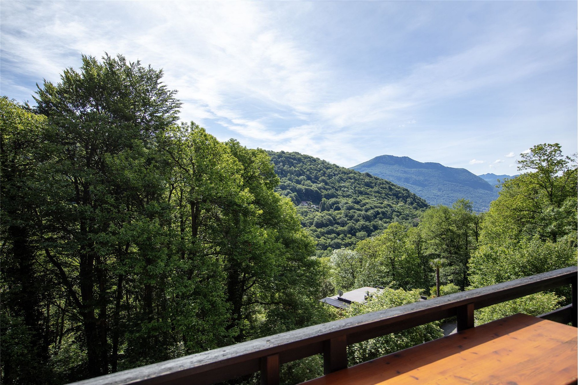 Bergblick von einem Balkon