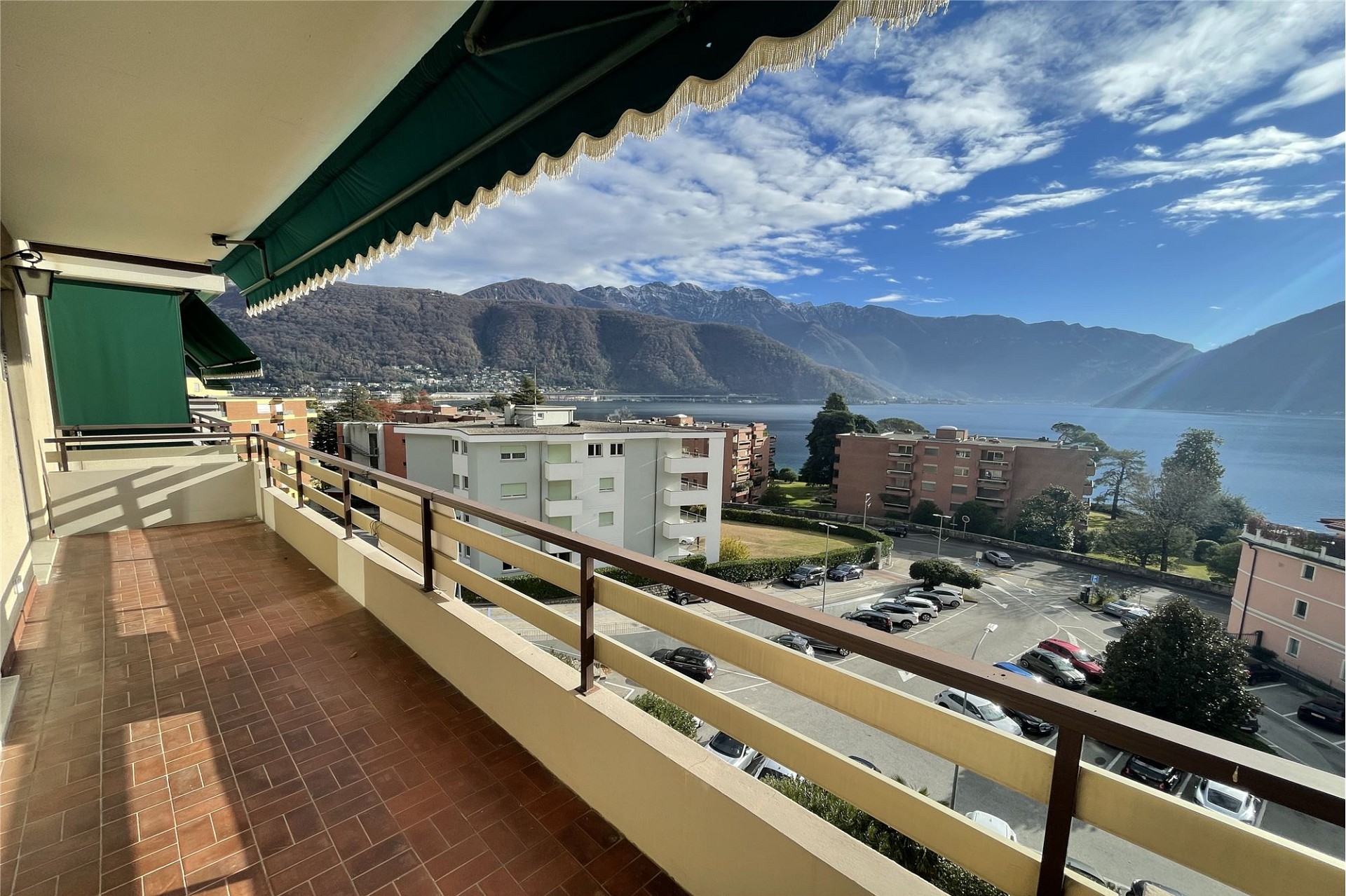 Balkon mit Seeblick