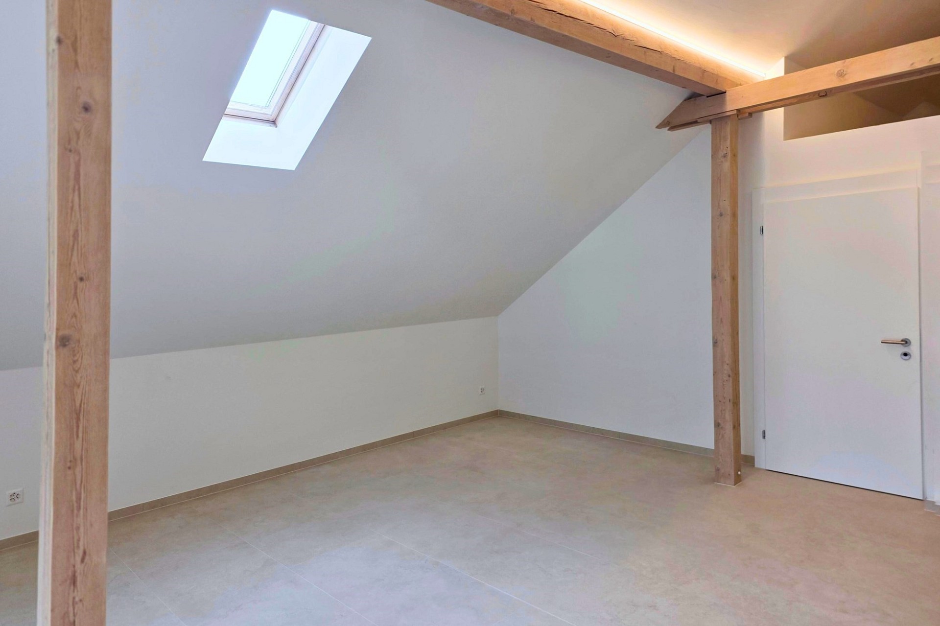 Ausgebauter Dachbodenraum
