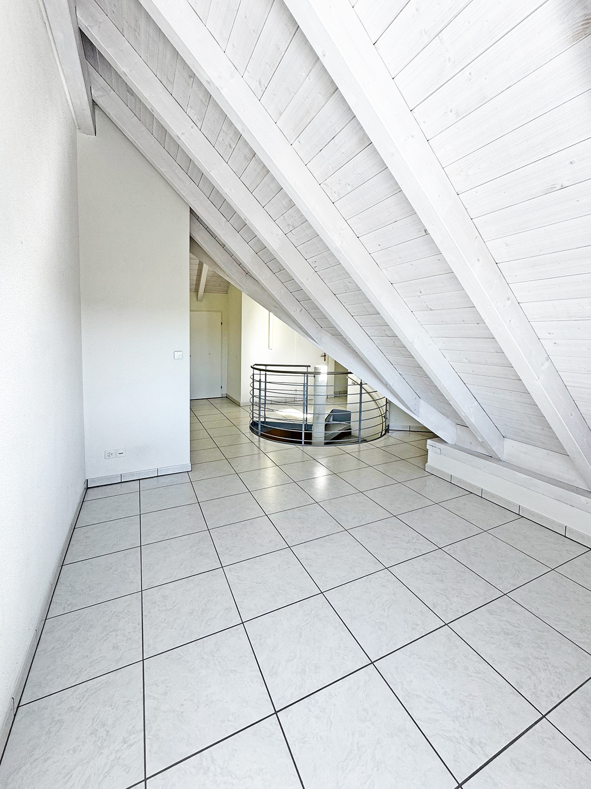 Dachgeschossflur mit offener Galerie