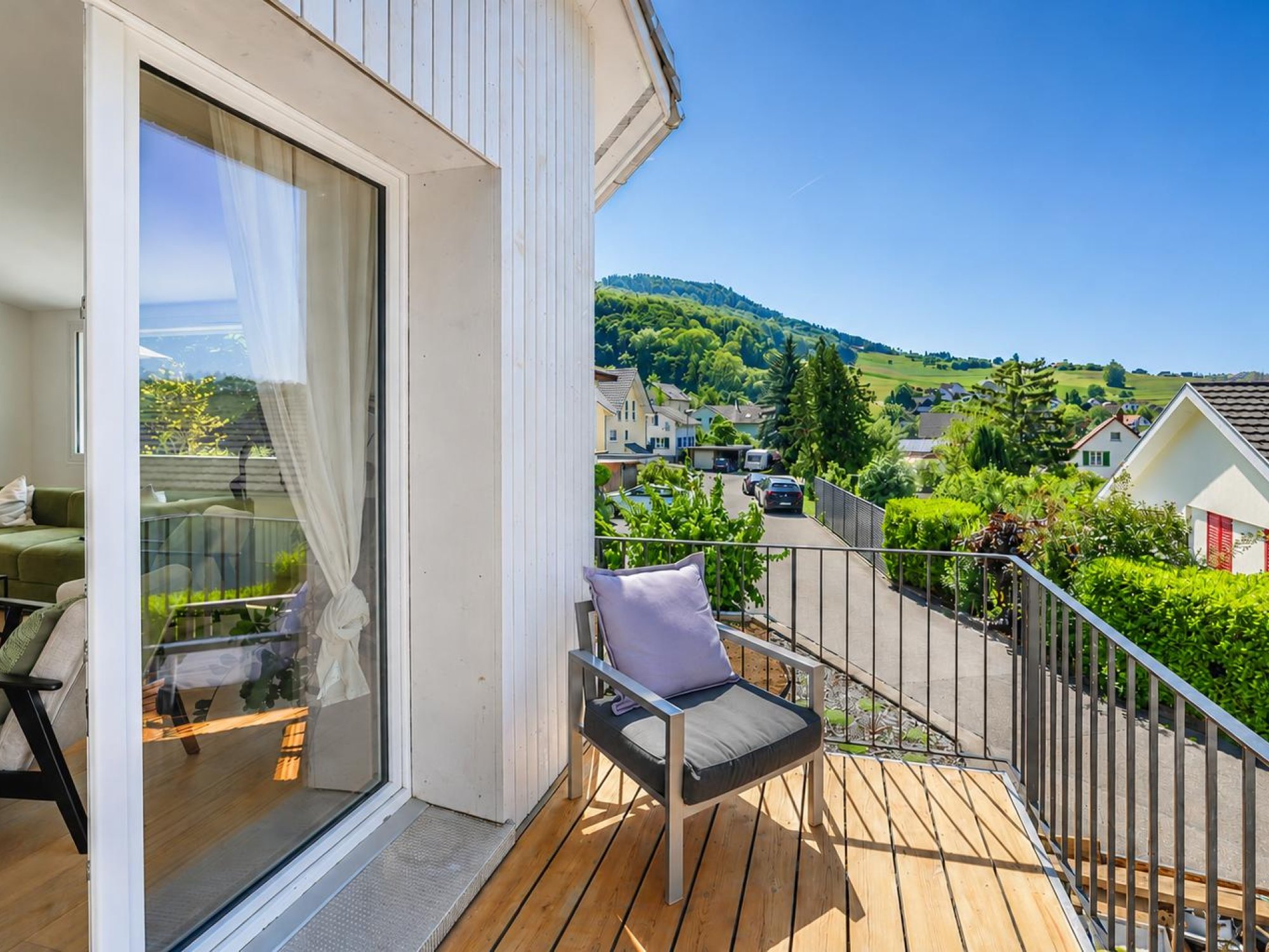 Balkon mit Bergblick
