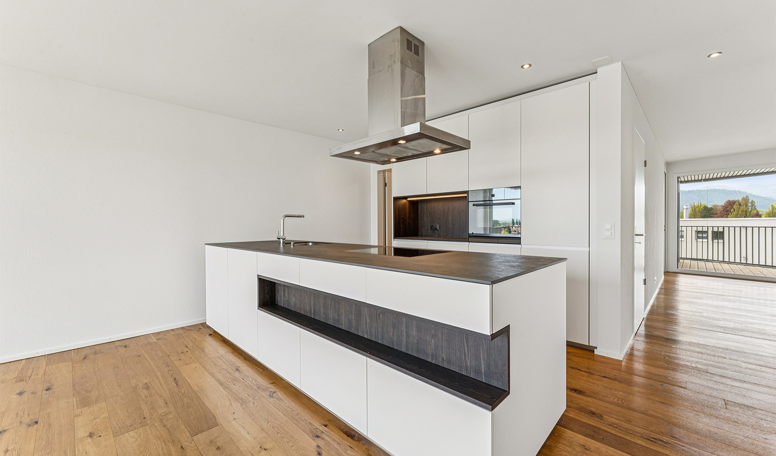 Wohntraum mit Weitblick: 3.5-Zimmer-Wohnung mit Loggia und Balkon – Emmenbrücke