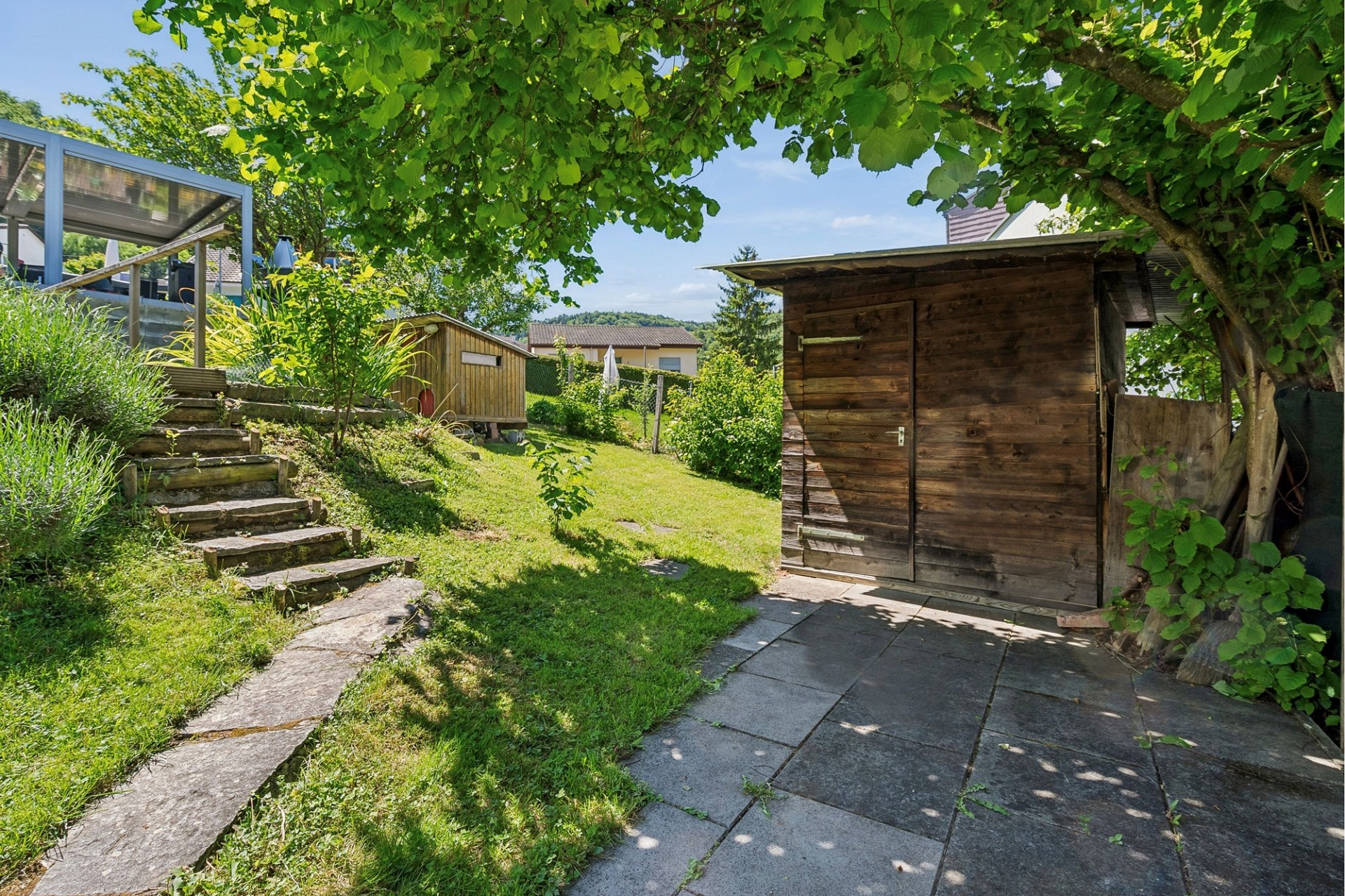 Garten mit Schuppen
