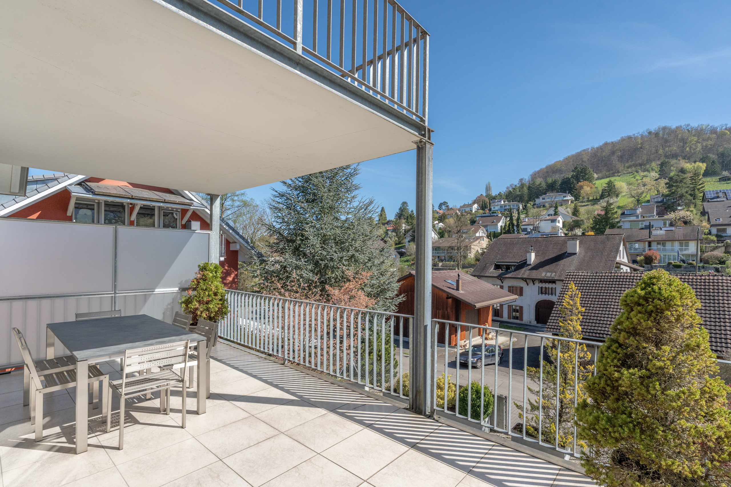 Balkon mit Bergblick