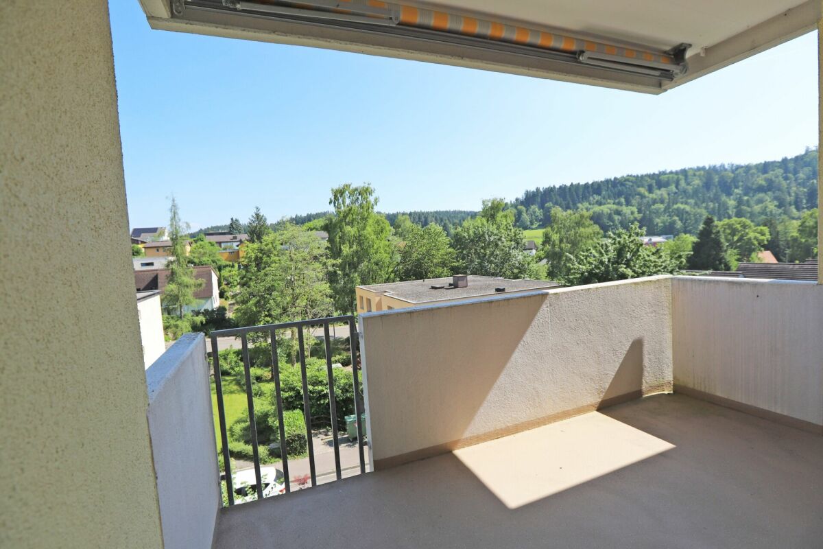 Balkon mit Bergblick