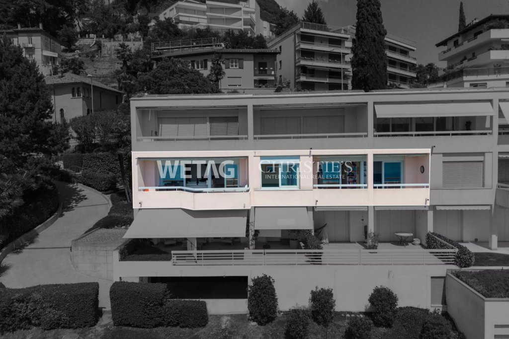 Mehrfamilienhaus mit Terrassen und Hanglage