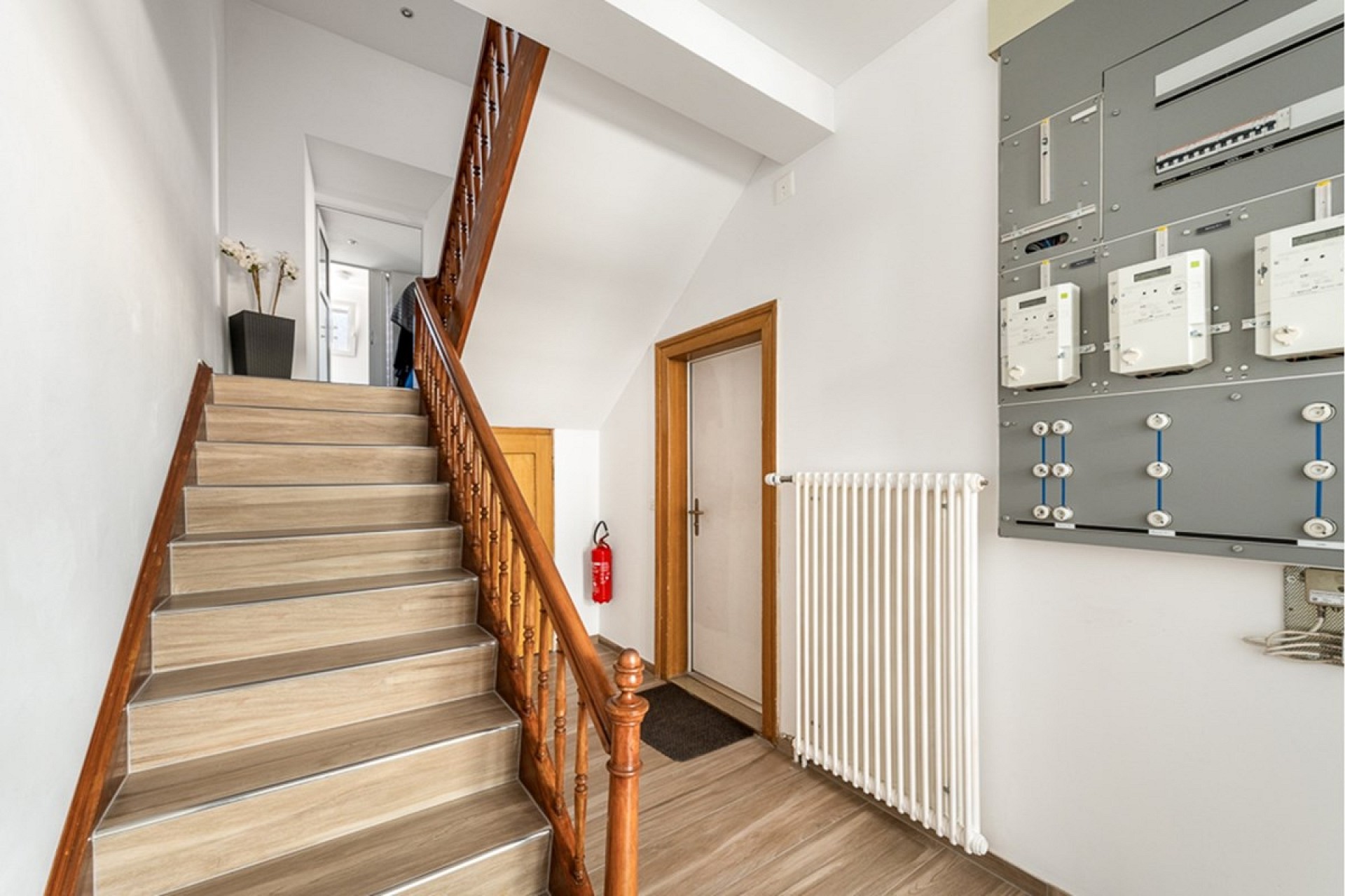 Treppenhaus mit Haustechnik