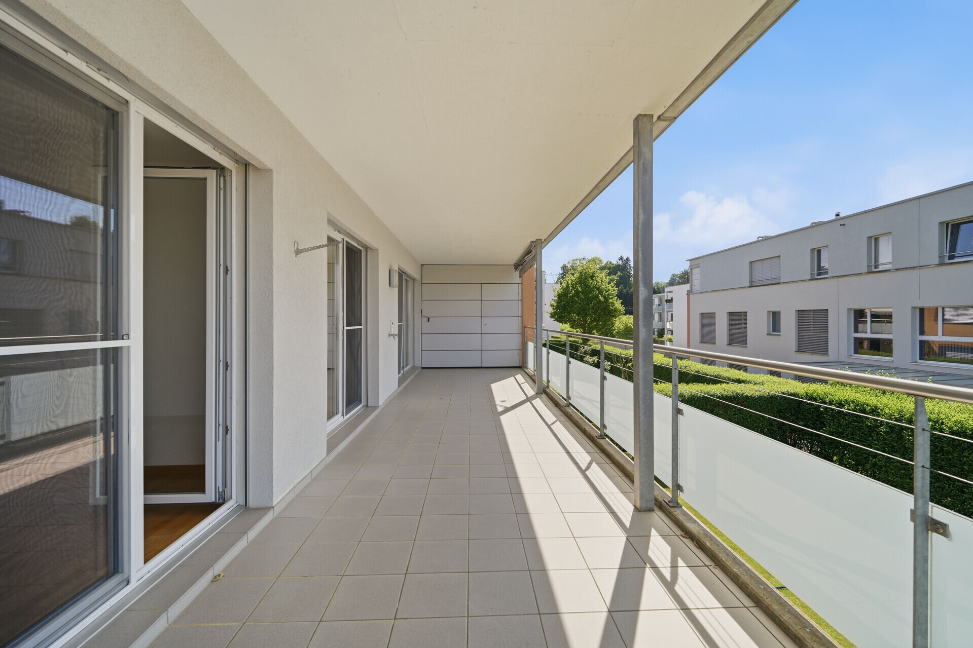 Balkon einer Wohnanlage