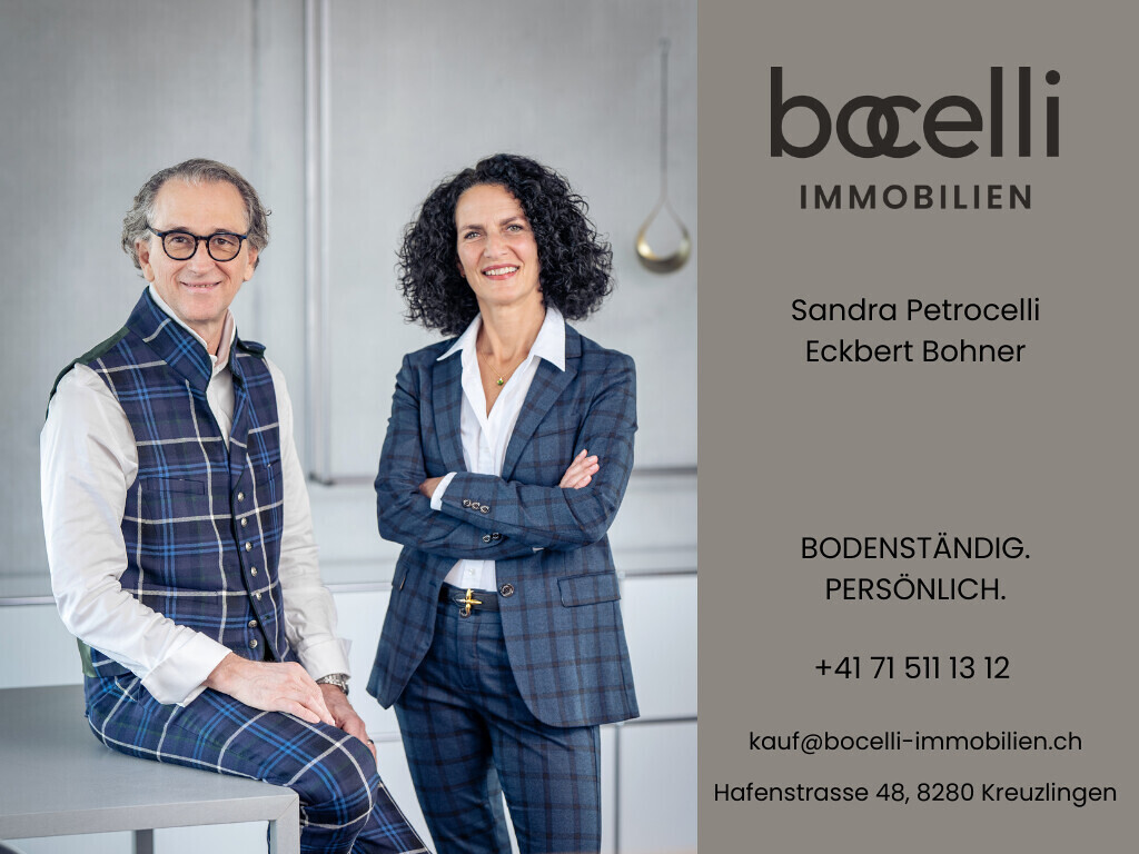 Immobilien-Visitenkarte mit zwei Personen