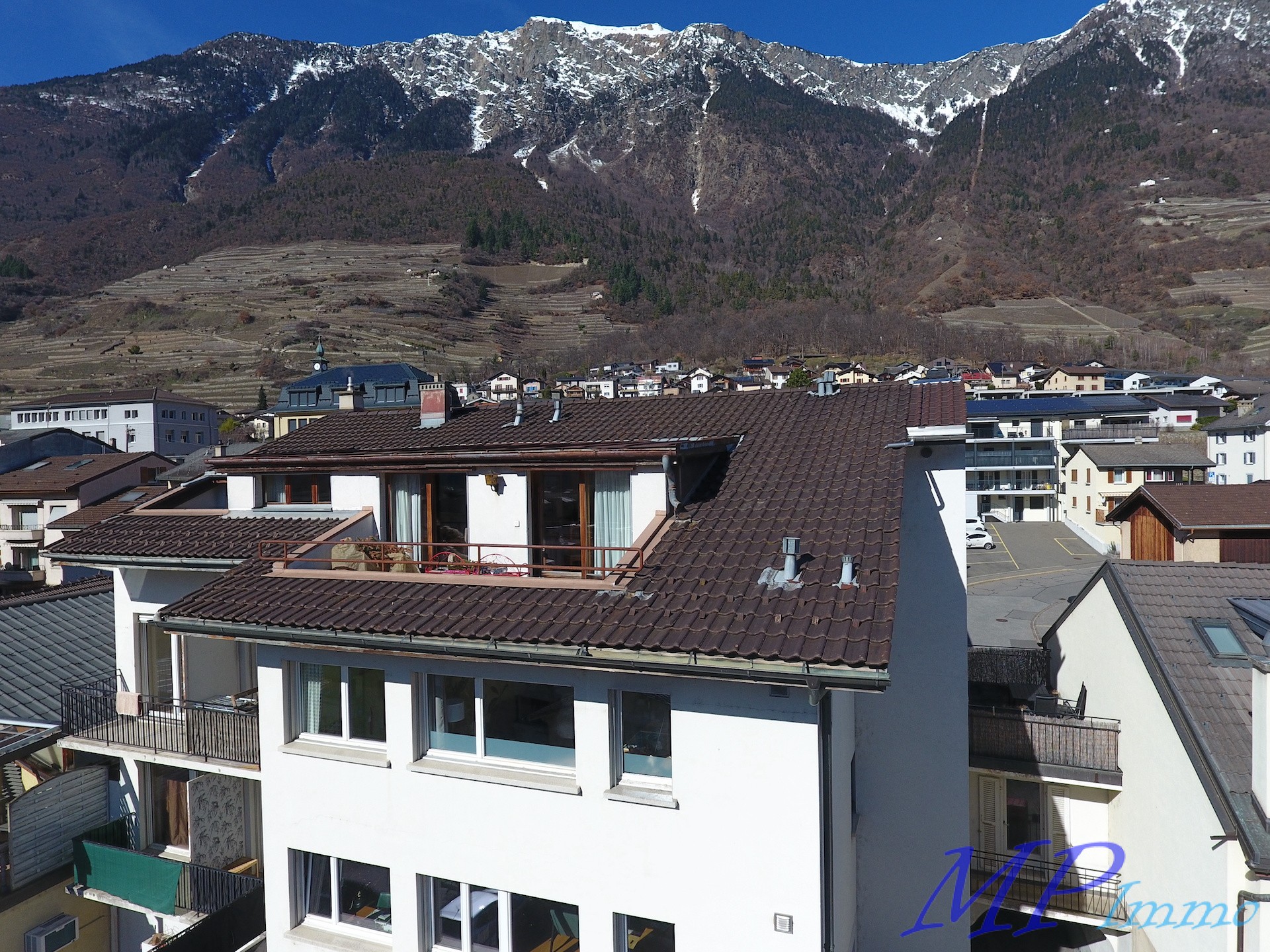 Wohnhaus mit Bergblick