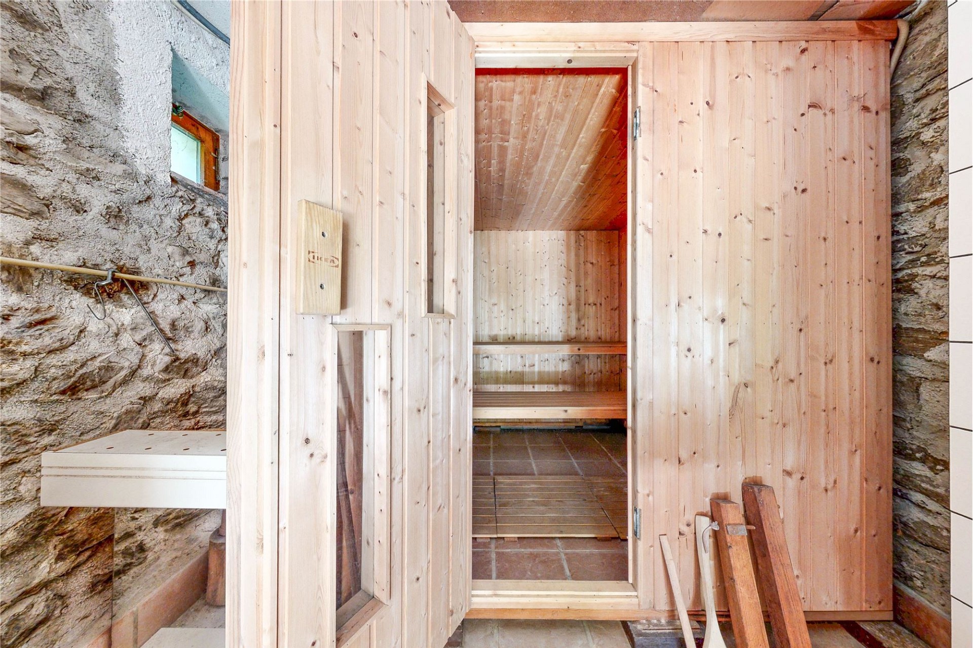 Sauna mit Holzausbau