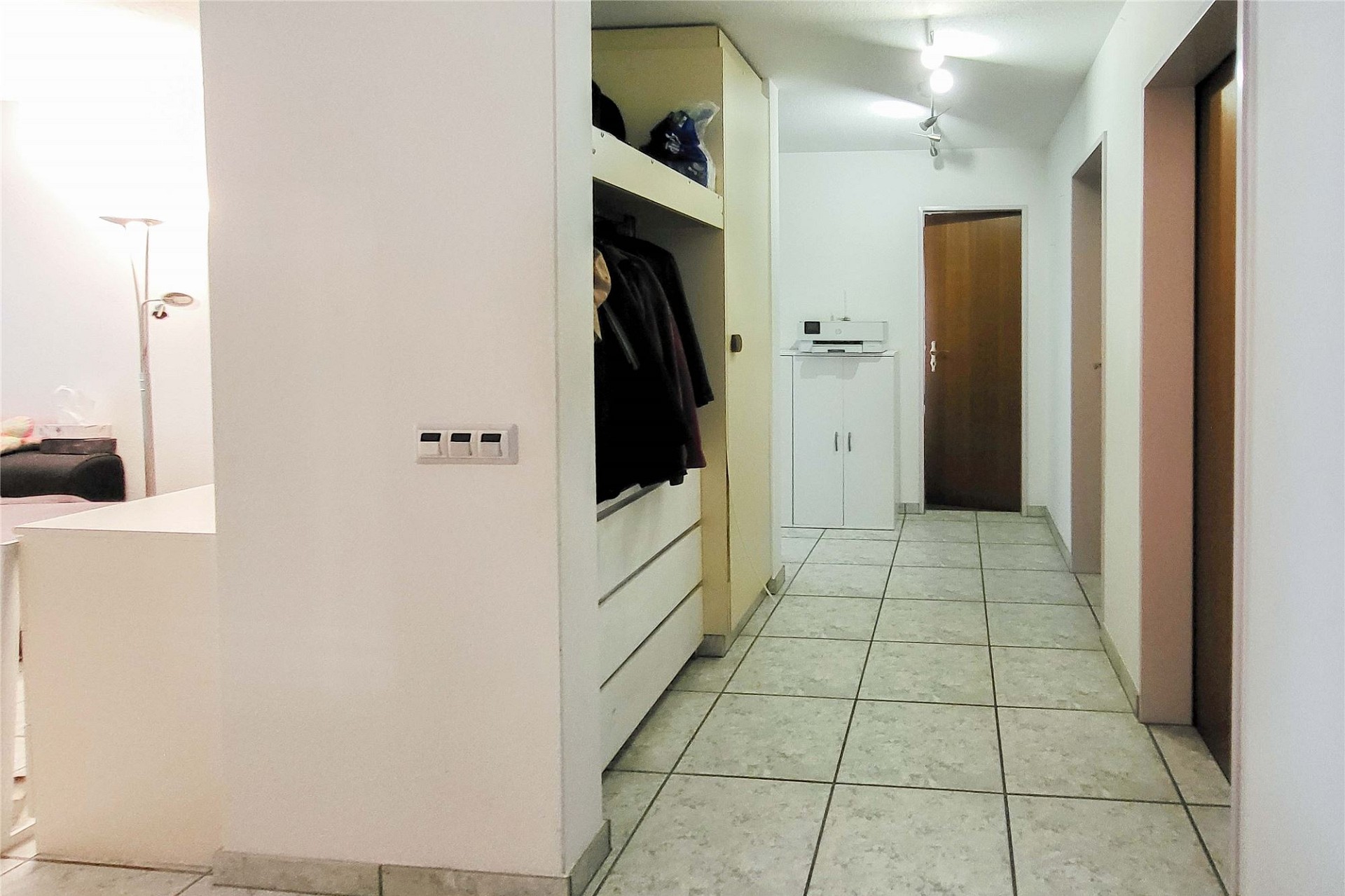 Flur mit Einbauschrank