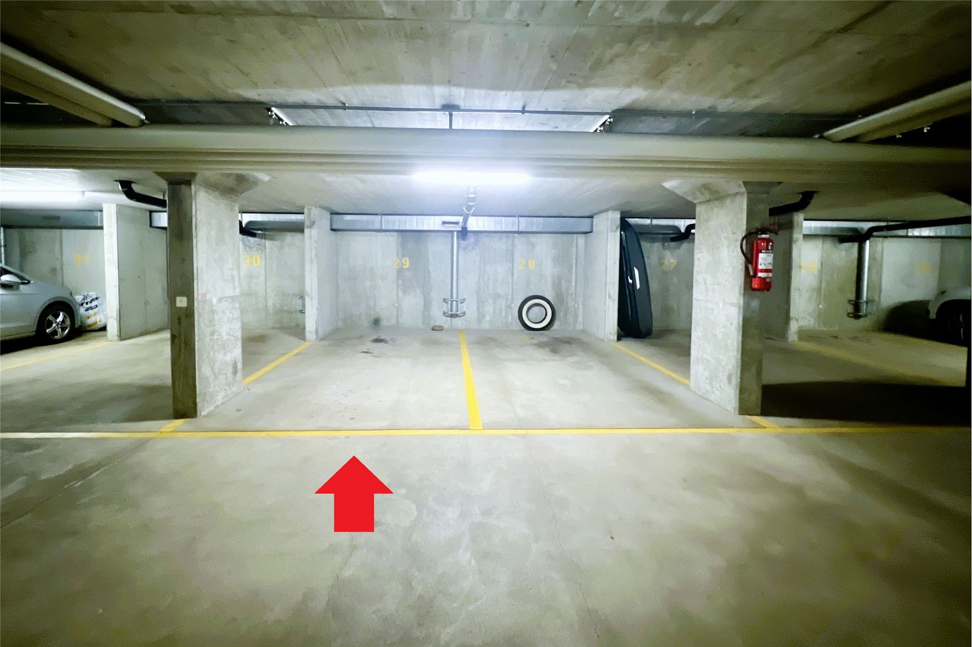 Tiefgaragenstellplatz