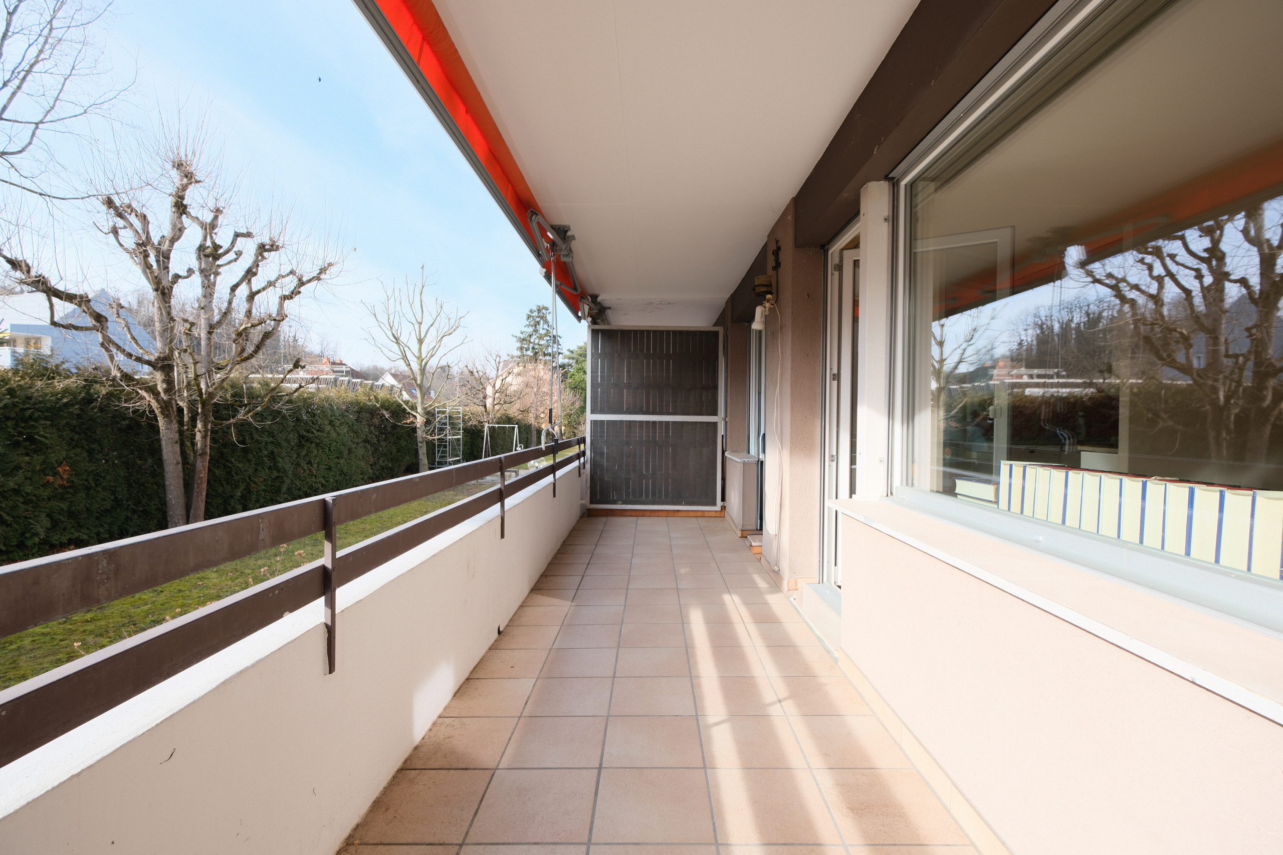 Charmante 31⁄2-Zimmerwohnung mit grossem Balkon in Allschwil – Allschwil