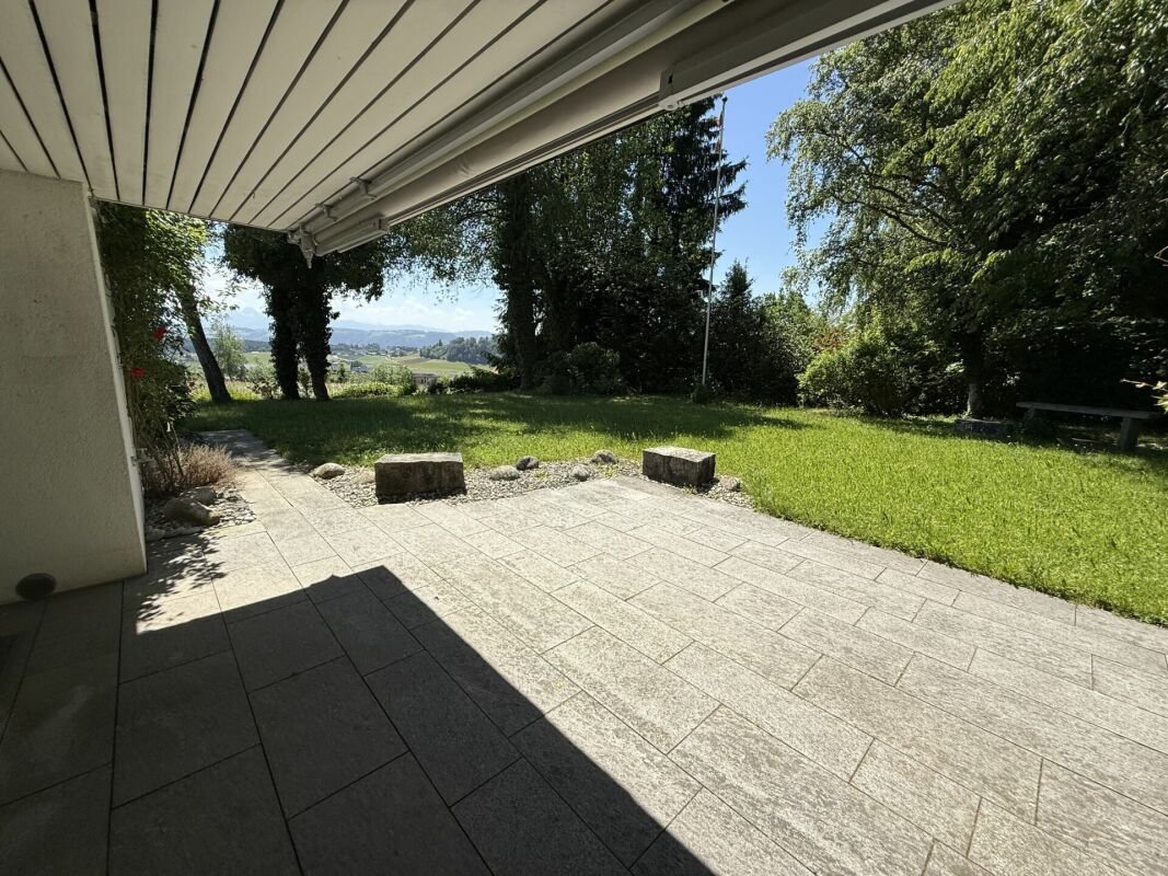 Terrasse mit Gartenblick