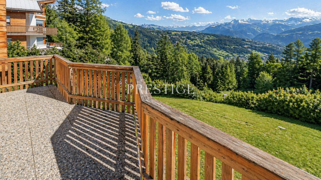 Balkon/Terrasse mit Bergblick