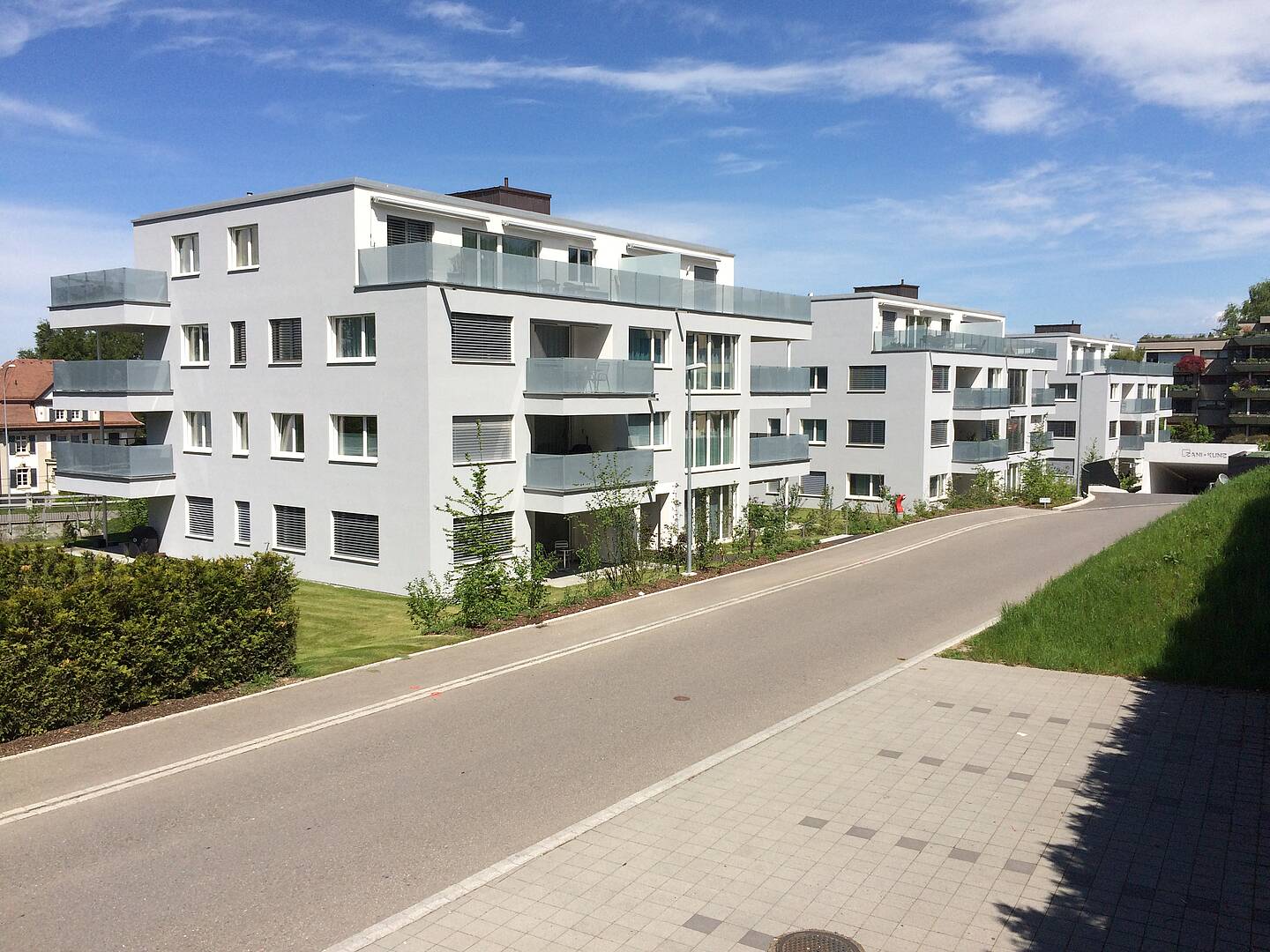 Modernes Mehrfamilienhaus-Areal