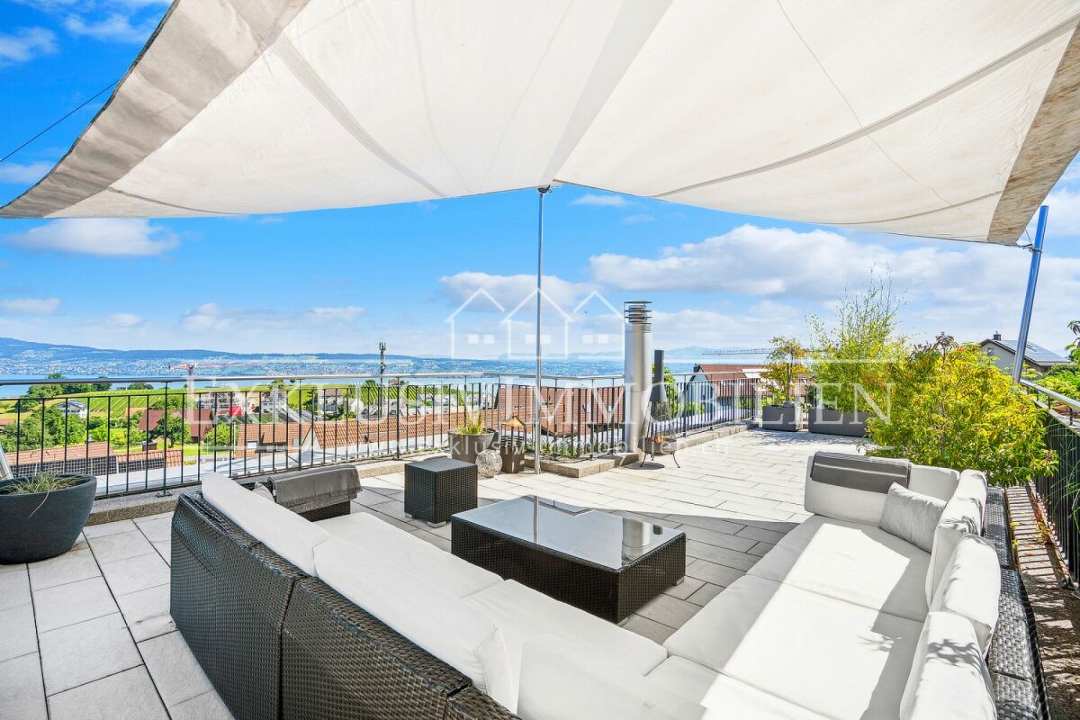 Dachterrasse mit Seeblick